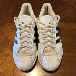 Adidas retro mens shoes. Size 11.5